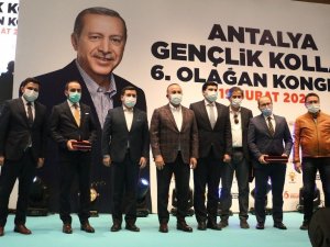 Dışişleri Bakanı Çavuşoğlu: "Bugün biz oyun kuruyoruz"