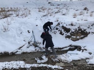 Sağlık çalışanlarının 2 bin 400 rakımda aşı çalışması