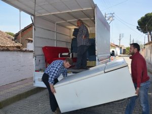 Şehzadeler Belediyesi ‘Atma Paylaş’ projesiyle yüzleri güldürüyor