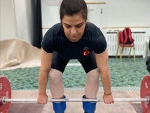 "Dişi Herkül" gözünü altın madalyaya dikti