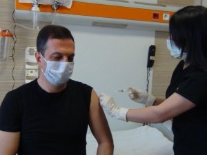 Gürçam: "Aşıdan sonra tedbirler esnetilmemeli"