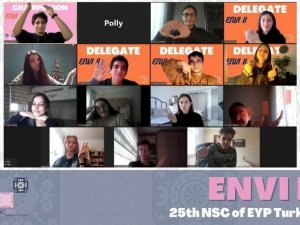 İhlas Koleji öğrencileri, Avrupa Gençlik Parlamentosu’na katıldı