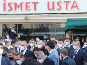Cumhurbaşkanı Erdoğan’a İzmirlilerden büyük ilgi