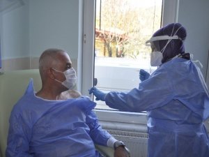 Marmaris Kaymakamı Ertuğ Şevket Aksoy Covid-19 aşısını yaptırdı