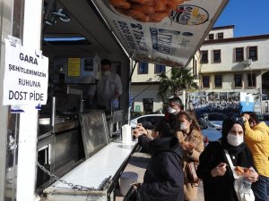 Çeşmeli esnaftan Gara şehitleri anısına lokma