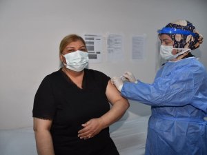 Başkan Erdem korona aşısı oldu