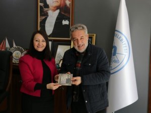 Taverna müziğinin sevilen ismi Arif Susam, Pazaryeri’ne hayran kaldı