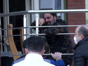 Beylikdüzü’nde şarkıcı Çılgın Sedat’ın evinde yangın çıktı