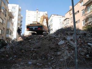 Rahip Brunson’ın evi yıkıldı