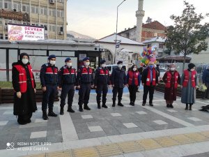 Devrek’te “Asker Millet El Ele” kan bağısı kampanyası düzenlendi