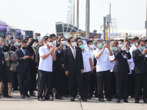 Tayland’a Covid-19 aşılarının ilk kısmı ulaştı