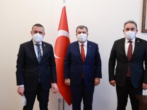 AK Parti Nevşehir milletvekilleri Açıkgöz ve Menekşe, Bakan Koca ile bir araya geldi