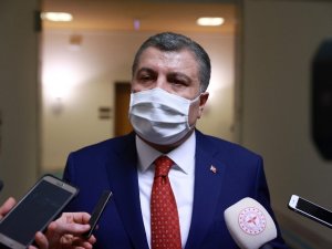 Sağlık Bakanı Koca:  “Cenazede mesafenin ortadan kalkabileceğini öngörmem gerekiyordu”