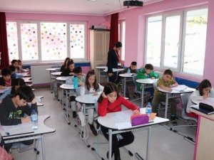 İnci Kolejinde bursluluk maratonu başladı