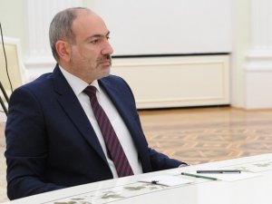 Ermenistan ordusu Paşinyan’ın ve hükümetin istifasını istedi
