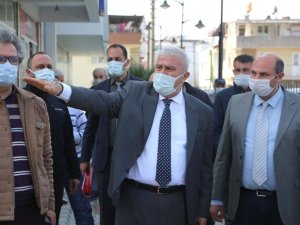 Başkan Atay Cemevi’nde incelemelerde bulundu