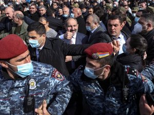 Ermenistan Savunma Bakanlığından darbe karşıtı açıklama