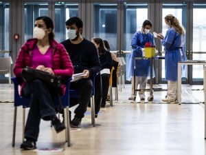 İtalya’da son 24 saatte 19 bin 886 yeni vaka