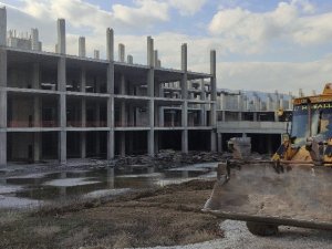 Bursa’da devasa hastanede inşaat yeniden başladı