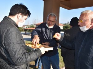 Şantiye personeline ‘tatlı’ teşekkür