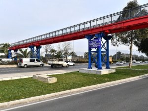 Büyükşehir’den Buca ve Konak’a iki yeni yaya üst geçidi