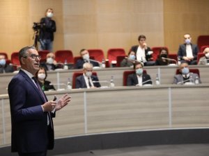 Başkan Arda, parti yöneticilerine 2 yıllık hizmetlerini anlattı