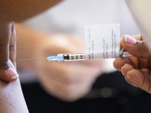 ABD’de Johnson & Johnson’ın Covid-19 aşısına onay