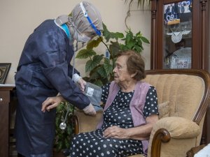 Mersin’de 8 bin haneye 50 bin kez evde sağlık, bakım ve destek hizmeti