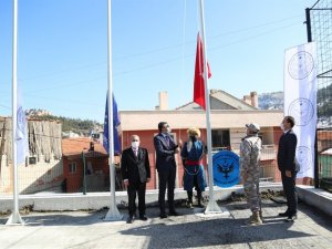 Kütahya Germiyan Ata Sporları Merkezi’nde ’Bayrak göndere çekme’ töreni