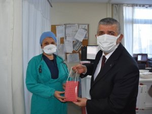MHP’den sağlıkçılara teşekkür ziyareti