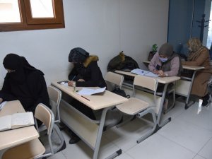 Yunusemre ile Türkçe öğreniyorlar