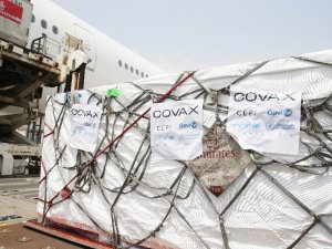 DSÖ: “Afrika’da ilk COVAX kapsamında ilk Covid-19 aşıları uygulandı”