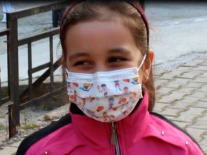 Çocukların mutlulukları yüzlerine yansıdı