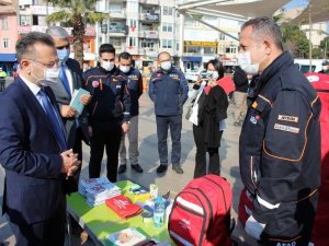Vali Aksoy, AFAD Çadırını Ziyaret Etti