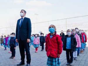 Bakan Selçuk: “Şükür ki bugün bazı illerimiz tüm kademelerde yüz yüze eğitime başladı”