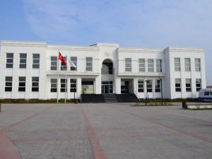 Erenler’de kumaş pazarına korona engeli