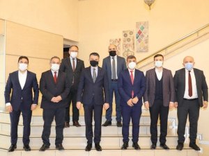 Tarım ve Orman Bakanı Pakdemirli ile Anadolu Yayıncılar Birliği bir araya geldi
