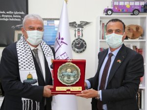 Efeler ile Filistin Abasan Al-Kabira Belediyeleri kardeş şehir oluyor