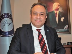 Bilim Kurulu Üyesi İlhan: “Geçmiş zamanda gördük ki; okula giden çocuklarda gitmeyenlere göre korona virüs enfeksiyonu daha az oluyor”