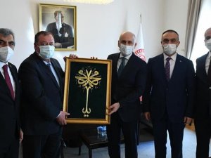 Kilis heyeti Bakan Adil Karaismailoğlu ile bir araya geldi