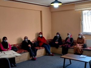 Kadınlara etkili iletişimin nasıl olması gerektiği anlatıldı