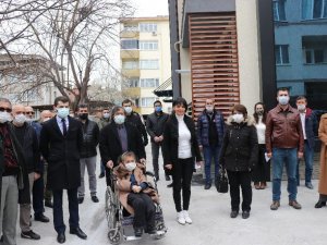 Sakarya’da yaklaşık 320 kişi CHP’den istifa etti