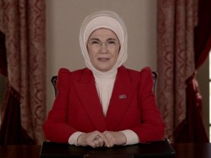 Emine Erdoğan Güçlü Türkiye’nin Güçlü Kadınları Zirvesi’nde konuştu