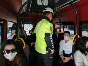 Marmaris’te Emniyet ve Jandarma ekiplerinden Kovid-19 denetlemesi