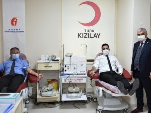 Vergi Haftasını kan bağışı yaparak kutladılar