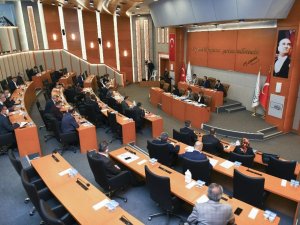 Esenyurt Belediye Meclisinden bürokrasiyi azaltan karar