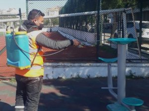 Kuşadası’nda dezenfekte çalışmaları sürüyor