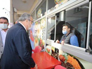 Başkan Çerçi Güzelyurt ve Barbaros’ta esnaf ziyareti yaptı