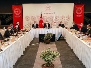 Sağlık Bakanı Koca: “İstanbul’da polikliniklerimizde hasta artışı olduğu görülüyor”