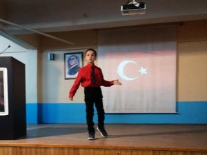 Selendi’de İstiklal Marşı’nı Güzel Okuma Yarışması düzenlendi